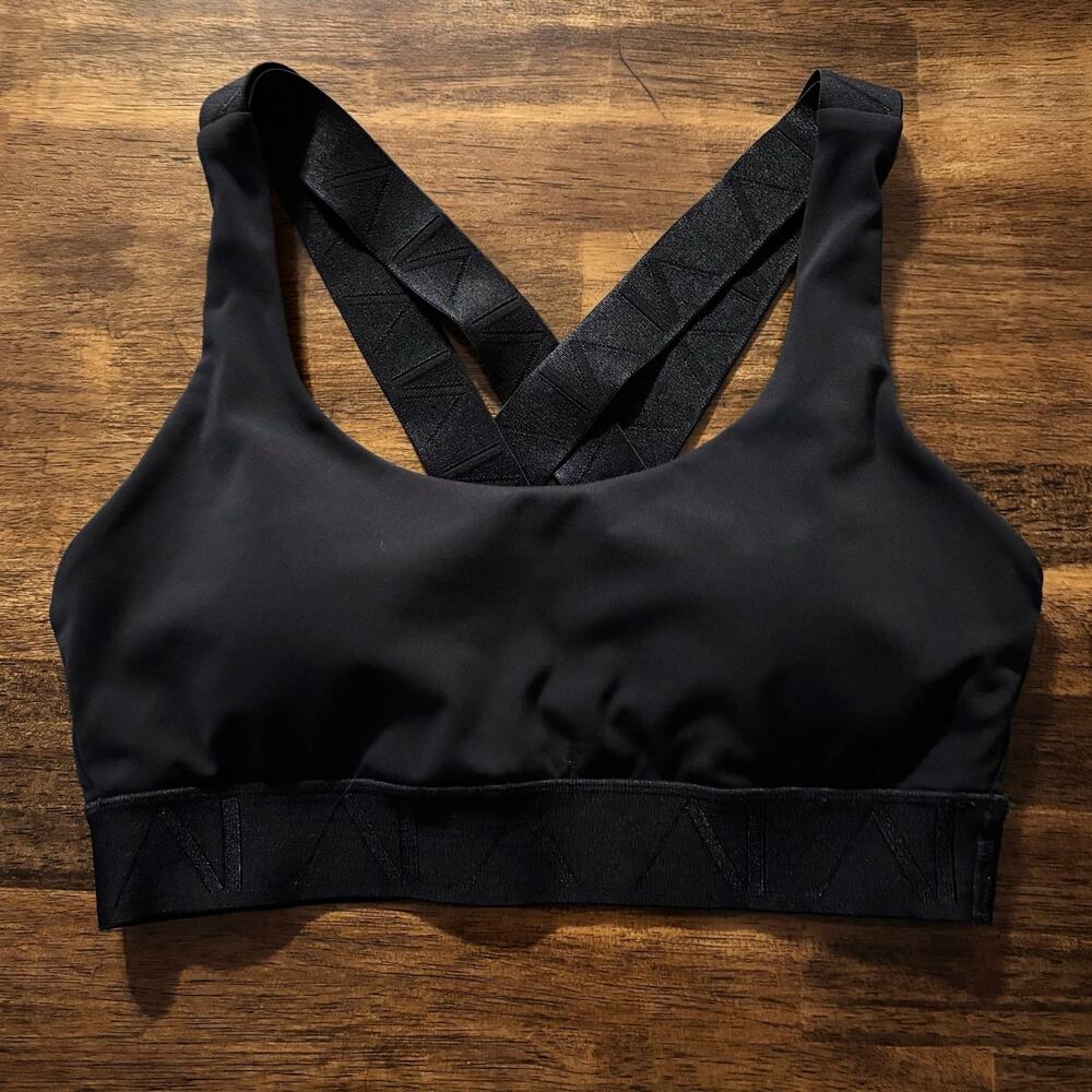 Alala Women’s Small Sports Bra Strappy Racerback Wireless Padded Pullover